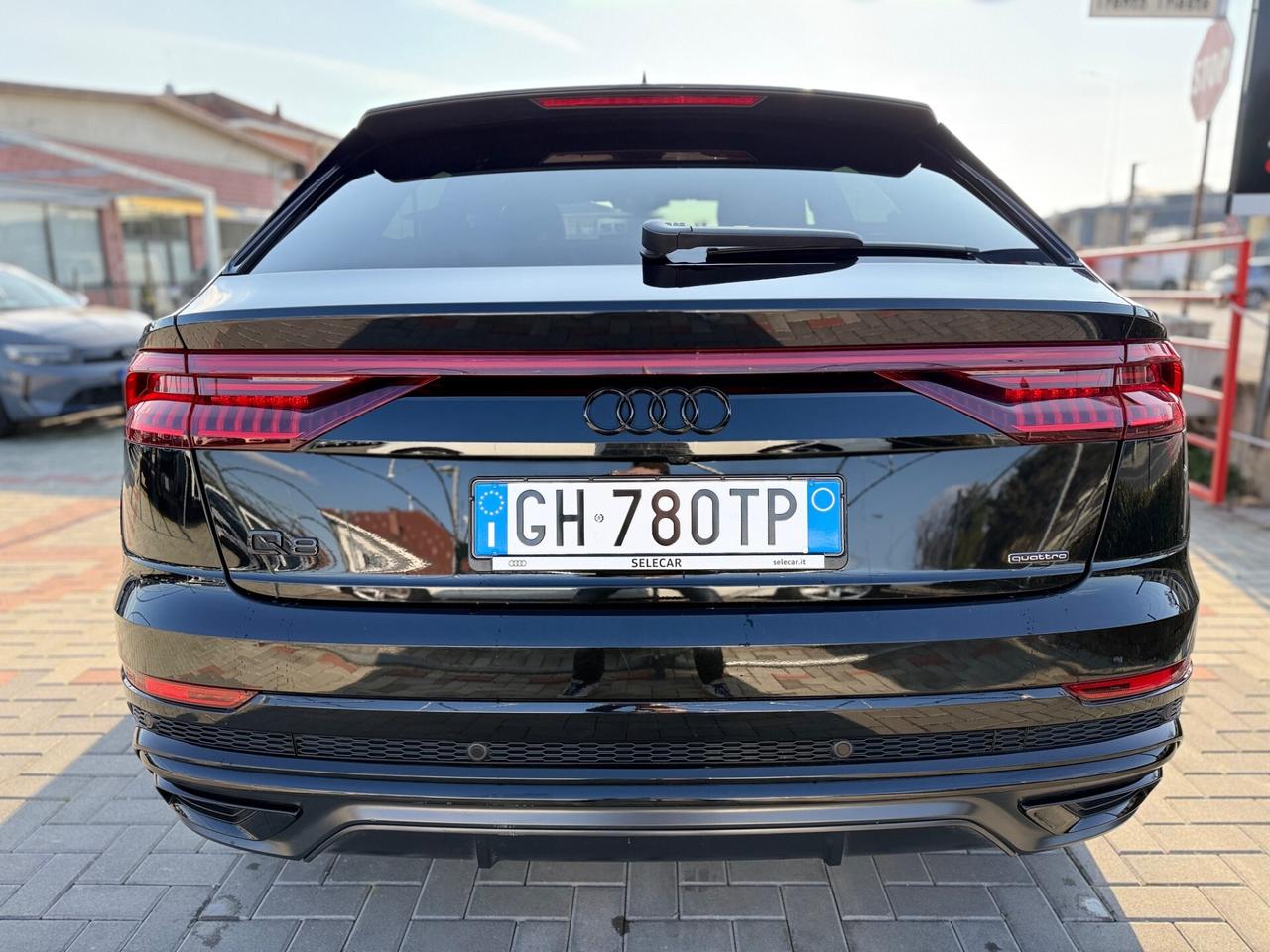 Audi Q8 45 TDI 231CV quattro S-LINE IVA ESPOSTA