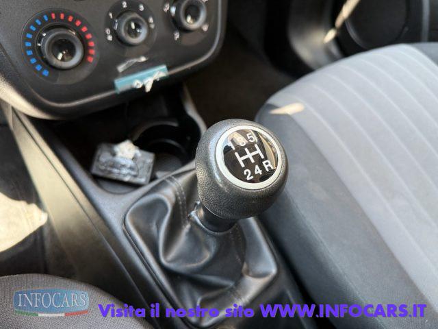 FIAT Punto 1.3 Multijet 95 CV Street