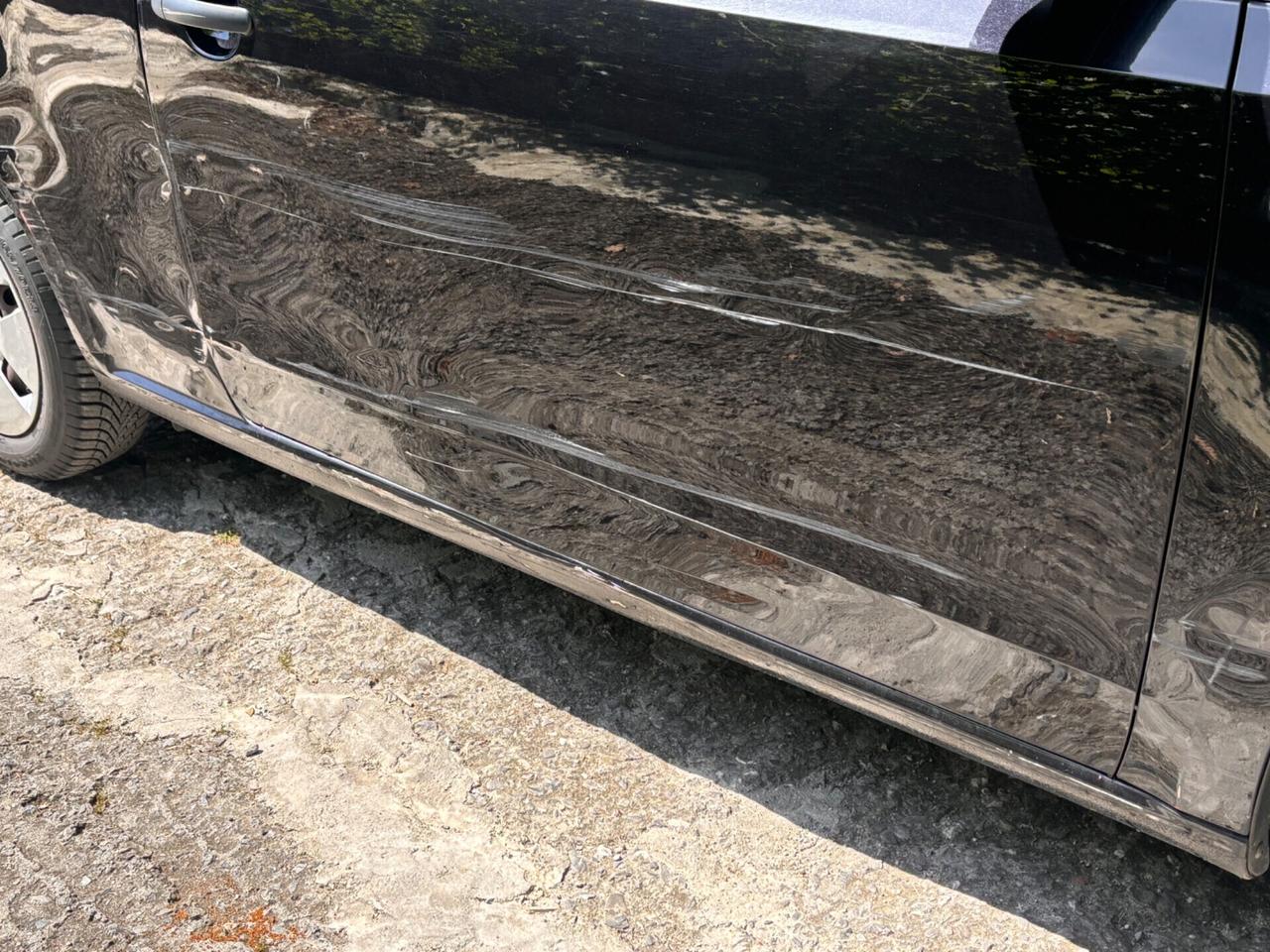 Volkswagen up! 1.0 3p. take