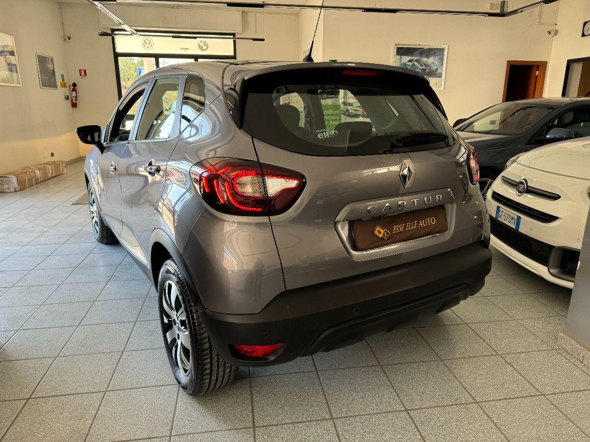 RENAULT - Captur - dCi 8V 90 CV Business UNICO PROP/ IVA DEDUCIBILE/ NAVIGATORE/ XENO/ PDC