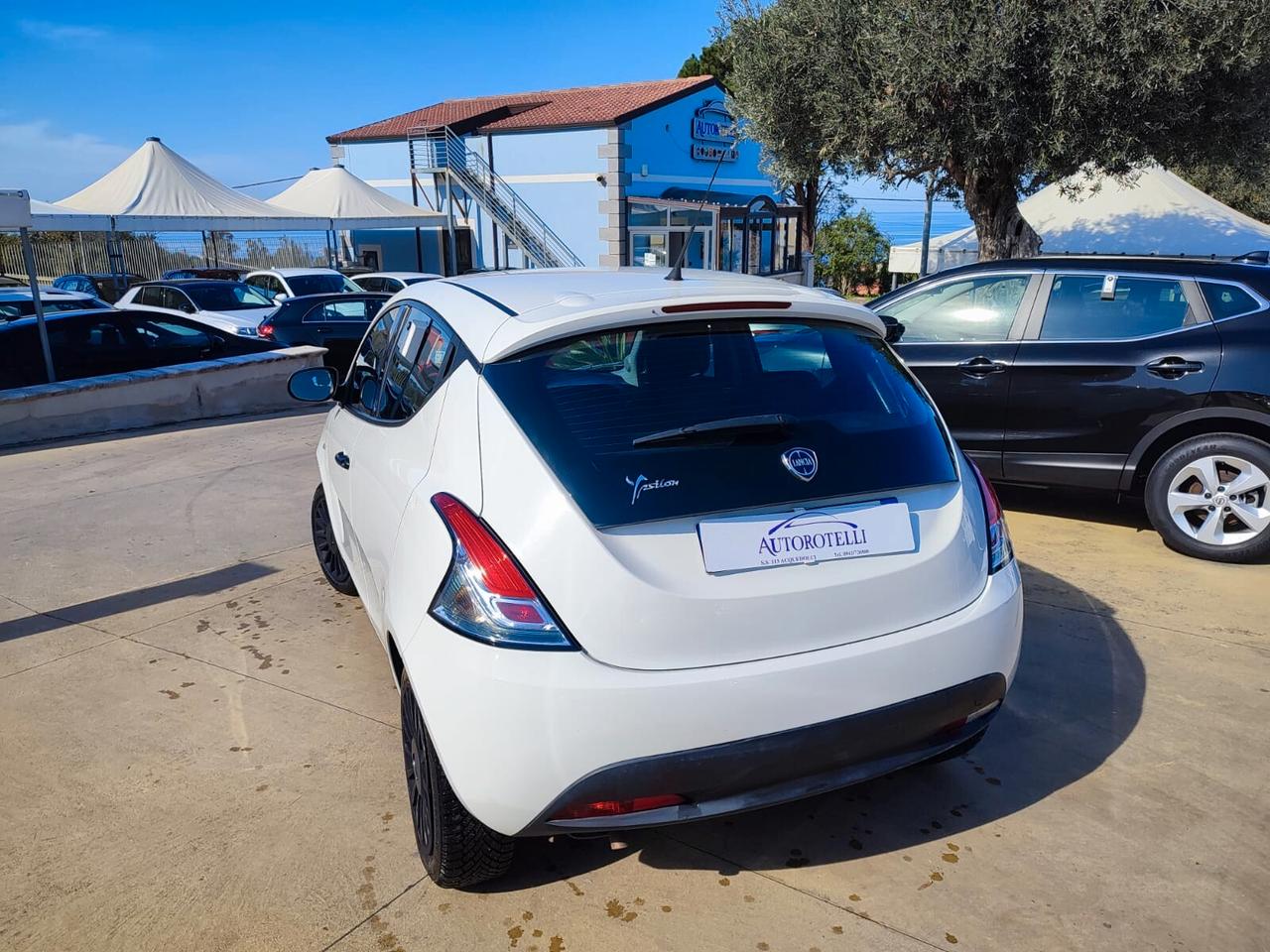 Lancia Ypsilon 1.2 69 CV 5 porte S&S Elefantino Blu