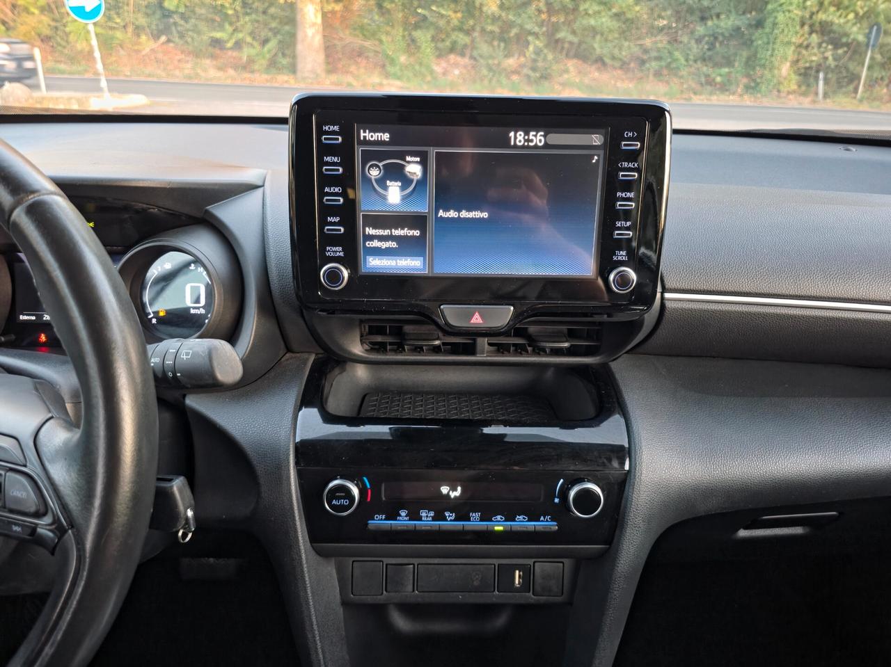 Toyota Yaris Cross 1.5 Hybrid 5p. E-CVT Business E6 Automatica NEO 2022