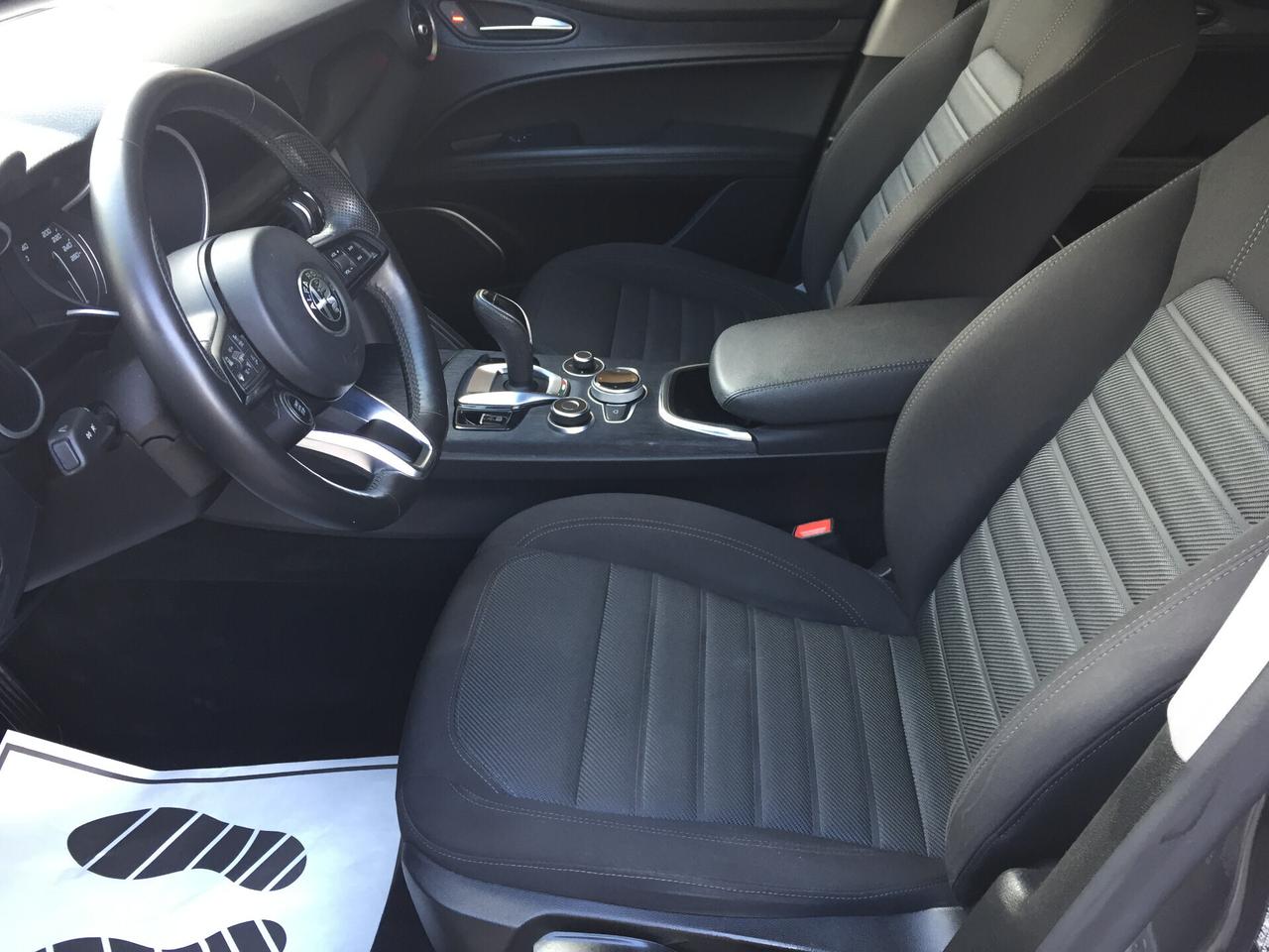 Alfa Romeo Stelvio 2.2 Turbodiesel 160 CV AT8 RWD Business