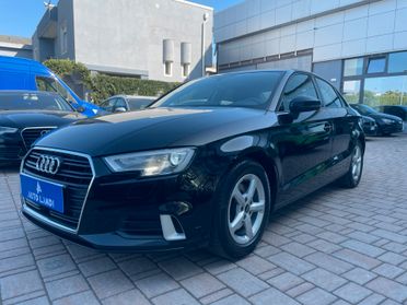 Audi A3 Sedan 30 TDI S tronic Business