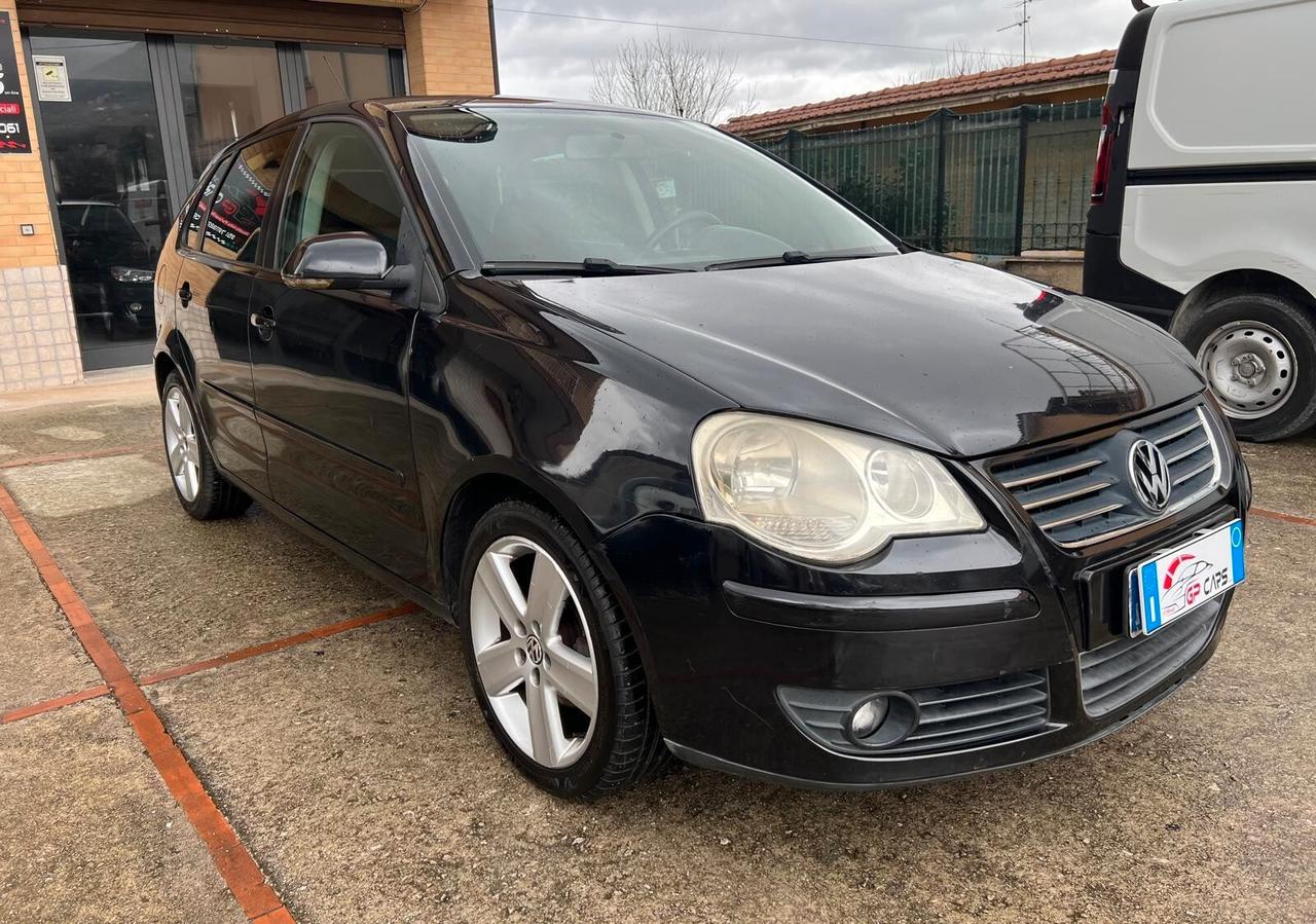 Volkswagen Polo 1.4/80CV TDI 5p. Sportline