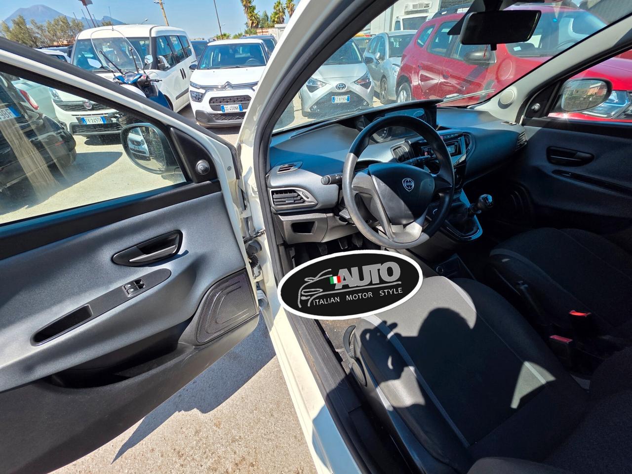 Lancia Ypsilon 1.2 69 CV 5 porte GPL Ecochic Gold