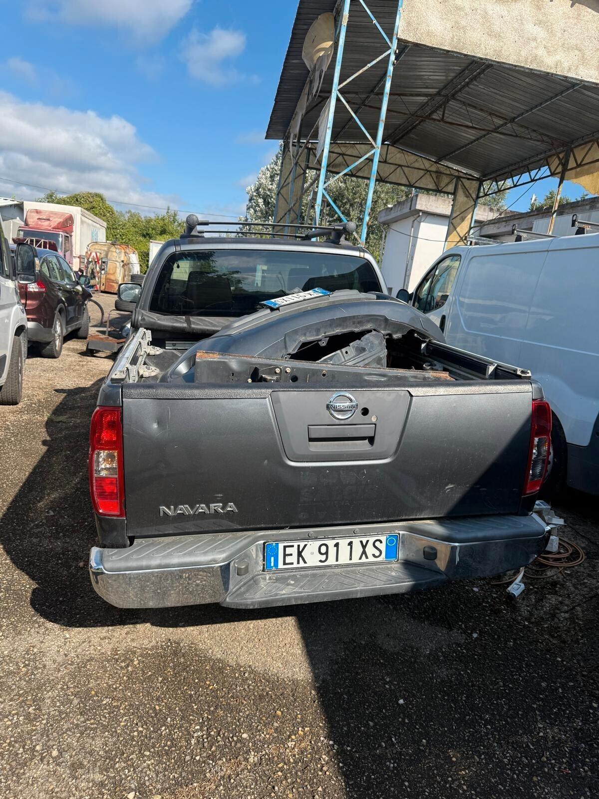 Nissan Navara 3.0 dCi 4 porte Double Cab LE V6