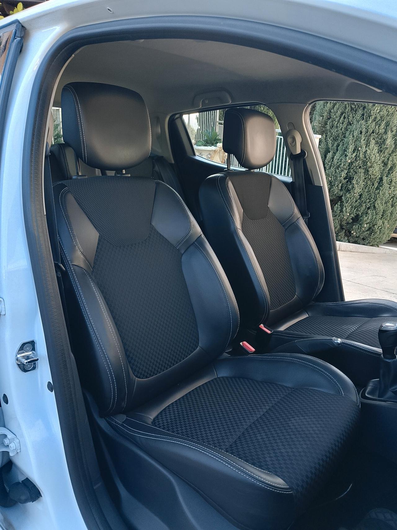 Renault Clio dCi 8V 90 CV 5 porte Duel2