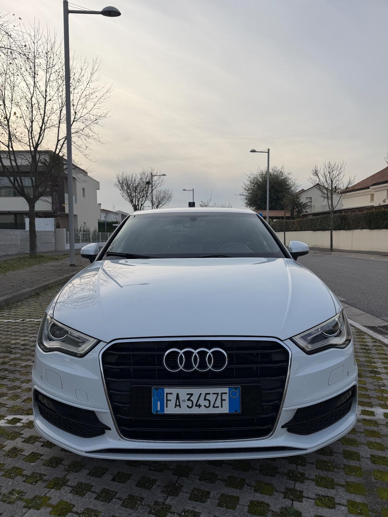 Audi A3 SPB 2.0 TDI 150 CV clean diesel S tronic Ambiente