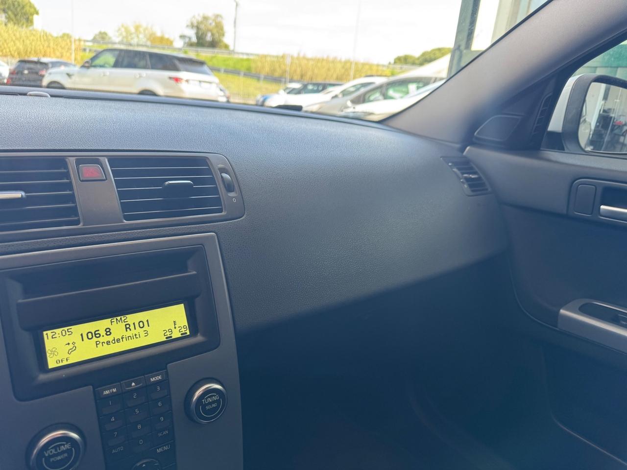 Volvo V50 D4 R-design