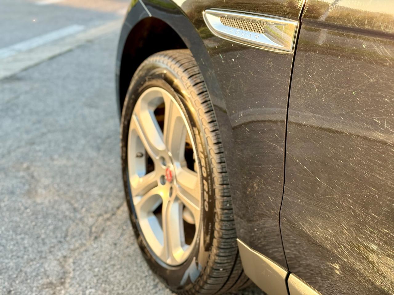 Jaguar F-Pace 2.0 D 180 CV AWD aut. Portfolio 2017