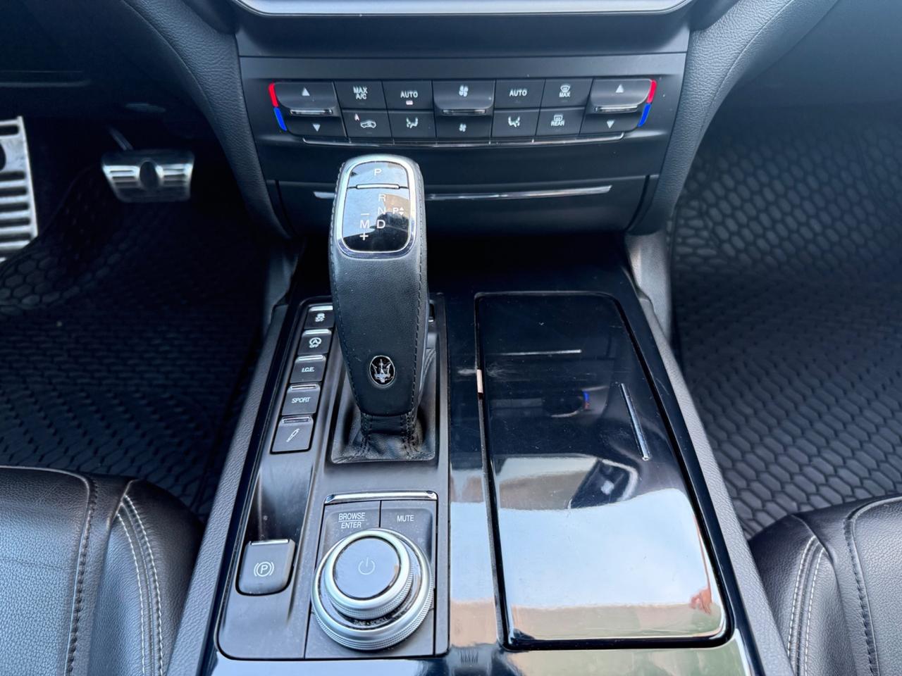 Maserati Ghibli L4 330 CV MHEV Gransport