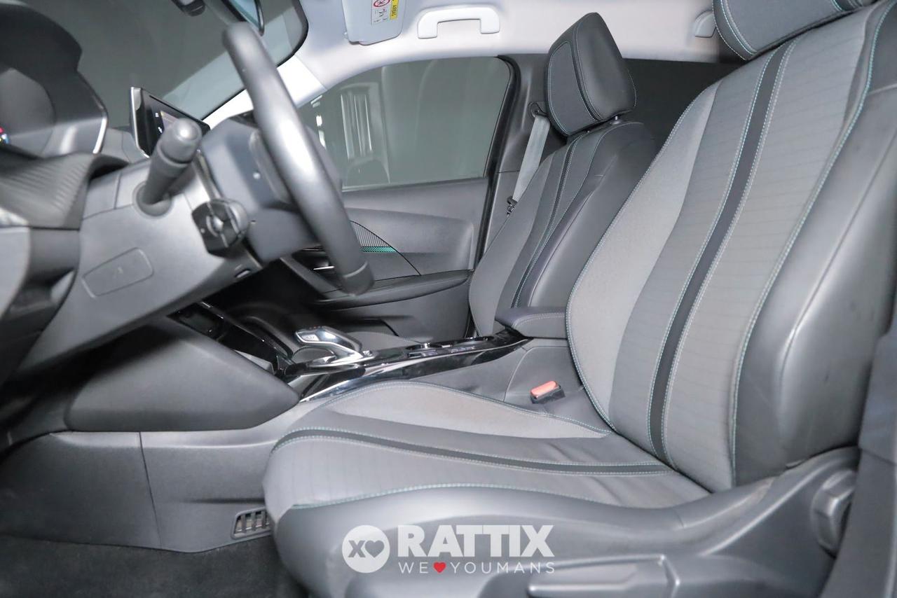 Peugeot e-2008 motore elettrico 100kW Allure