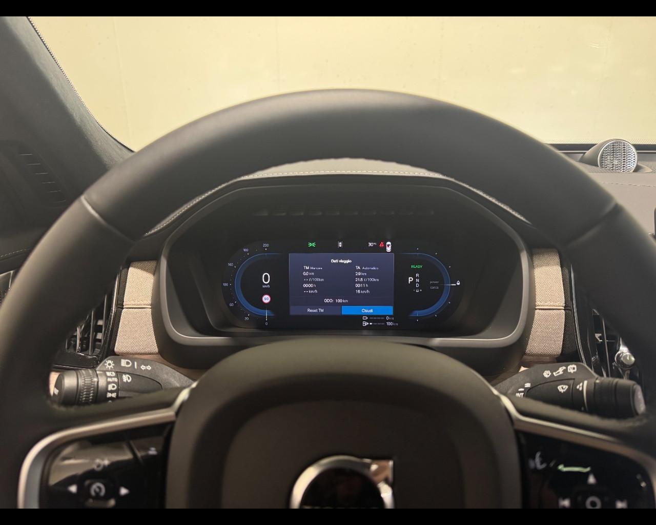 VOLVO XC90 T8 AWD AUTO ULTRA BRIGHT