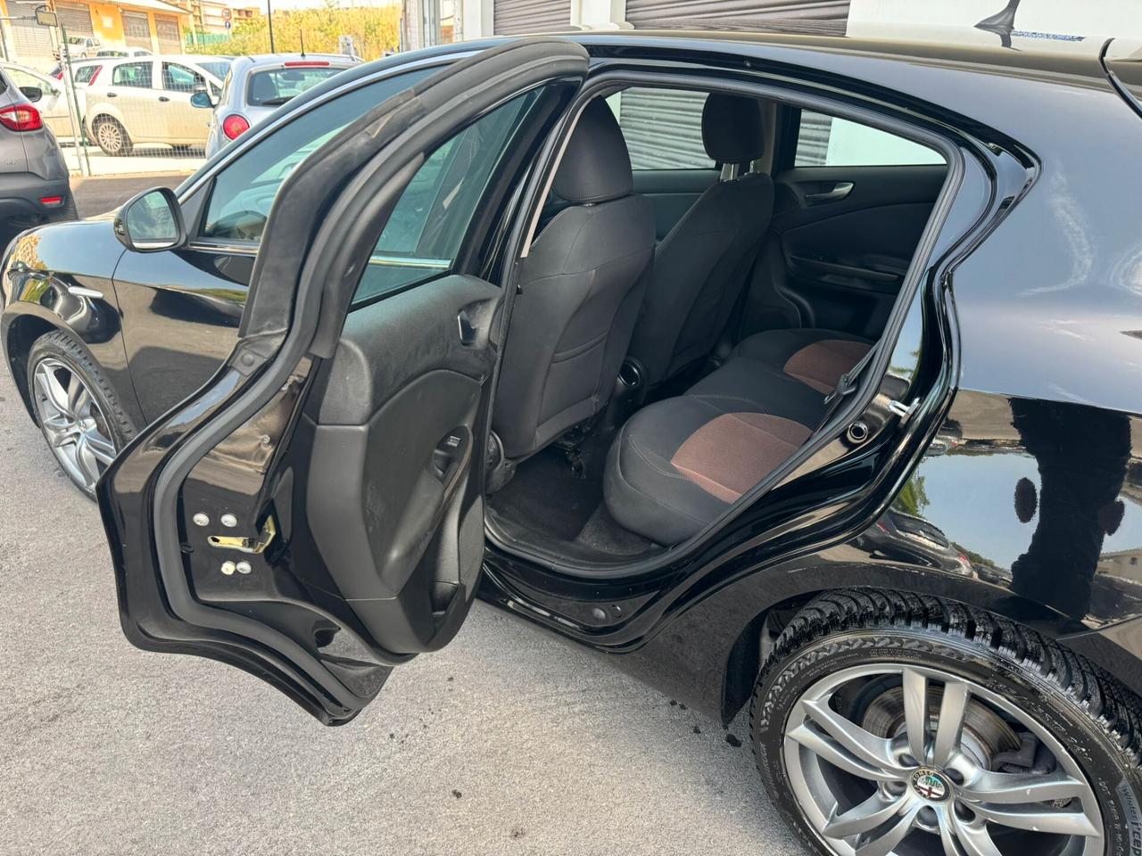 Alfa Romeo Giulietta 1.6 JTDm-2 105 CV Distinctive