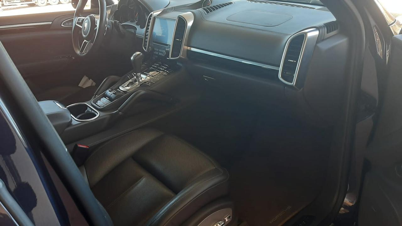 Porsche Cayenne 3.0 Diesel Platinum Edition
