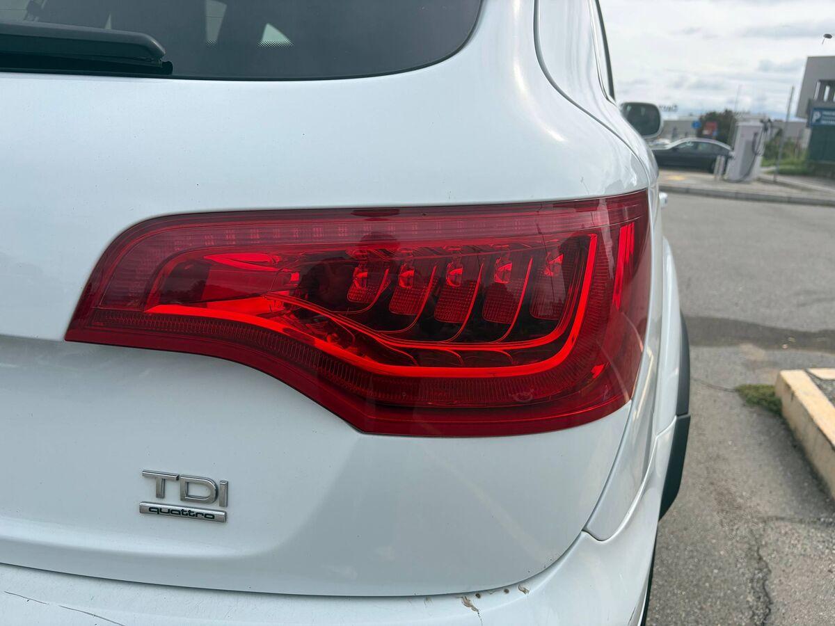 Audi Q7 3.0 tdi S LINE quattro 245cv tiptronic