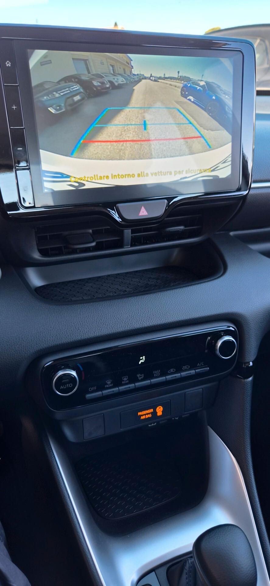 Mazda Mazda2 Hybrid 1.5 VVT e-CVT nuova km0