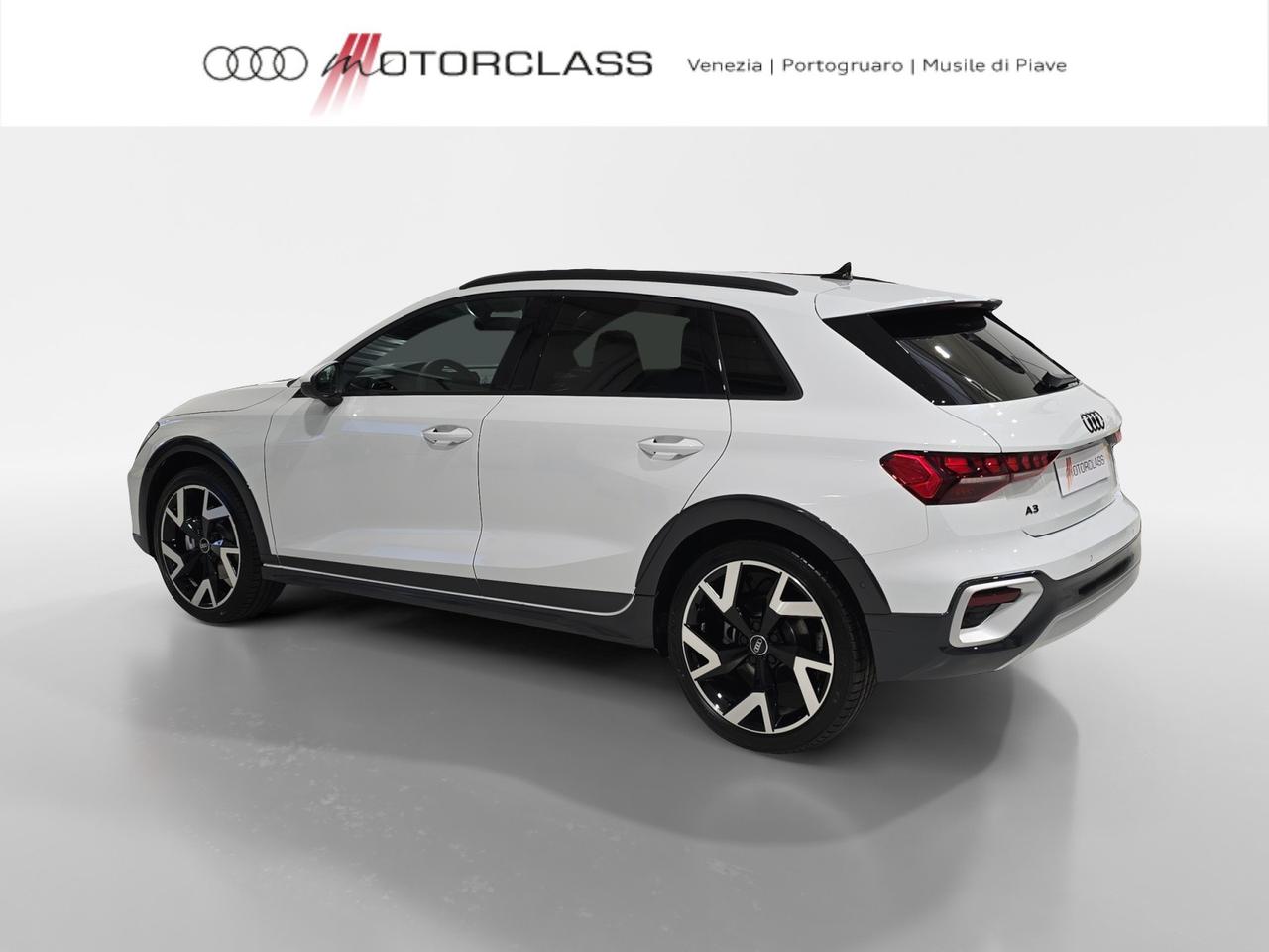 Audi A3 allstreet 2.0 tdi 150cv identity contrast s tronic