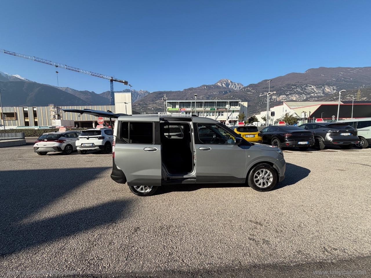 FORD Tourneo Courier 1.0 EcoBoost Titanium WINTER PACK