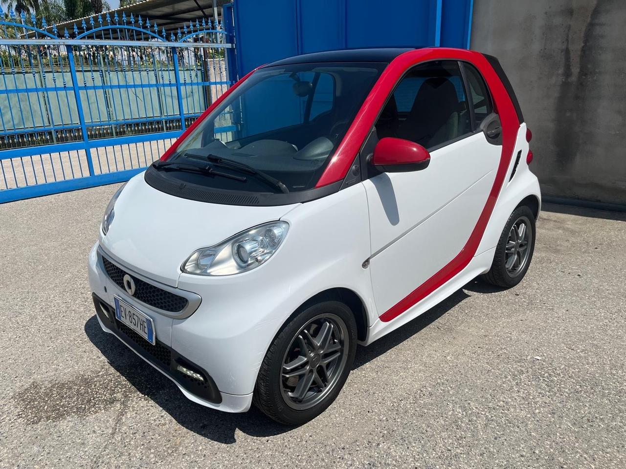 Smart for two 1.0 mhd/71 cv- km 69000-2014