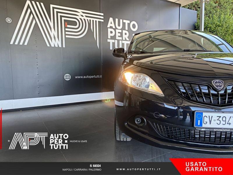 Lancia Ypsilon Ypsilon 1.0 firefly hybrid Silver Plus s&s 70cv