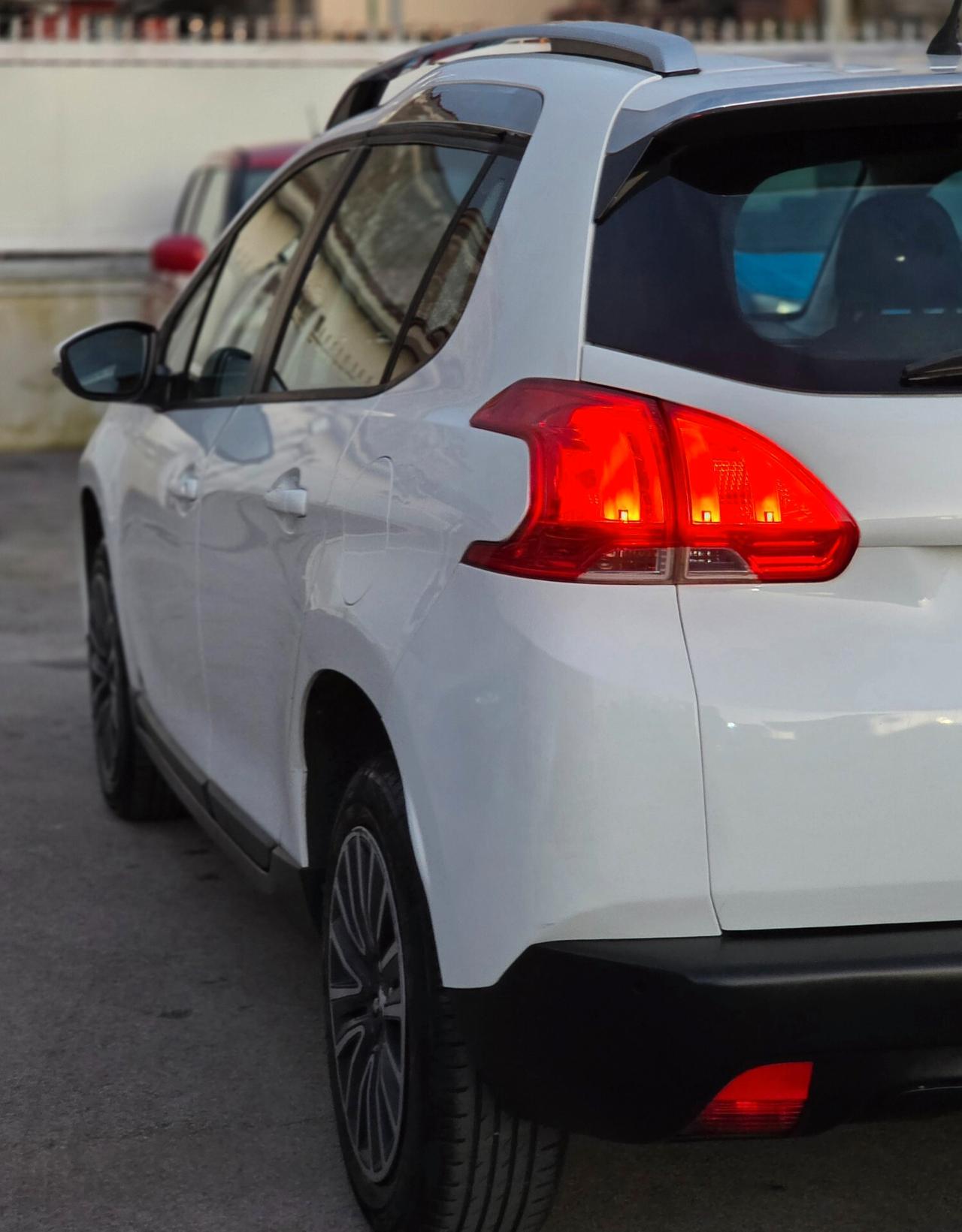 Peugeot 2008 1.4 HDi 68CV Active