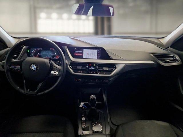 BMW 116 i 5p. Advantage