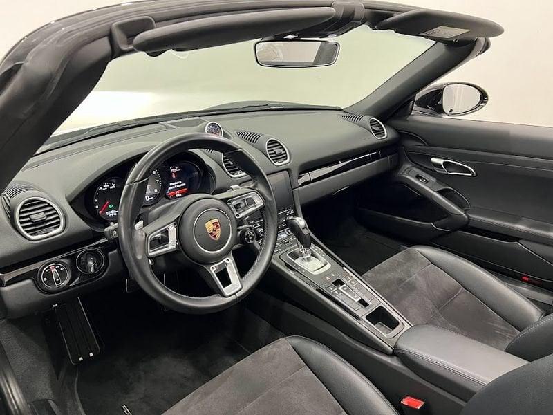 Porsche 718 Boxster 2.5 S PDK