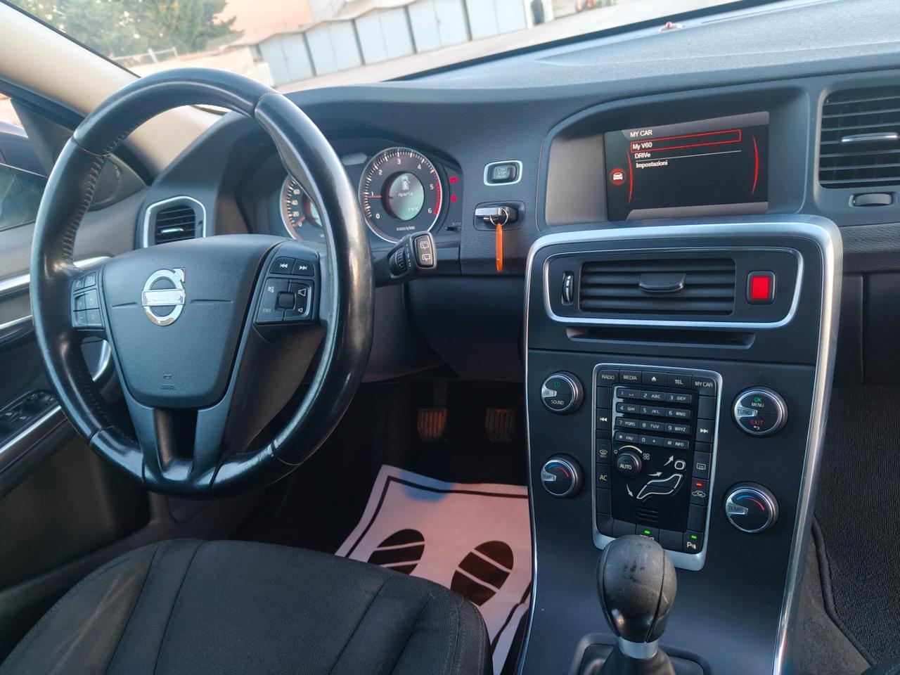 Volvo V60 D2 1.6 Momentum
