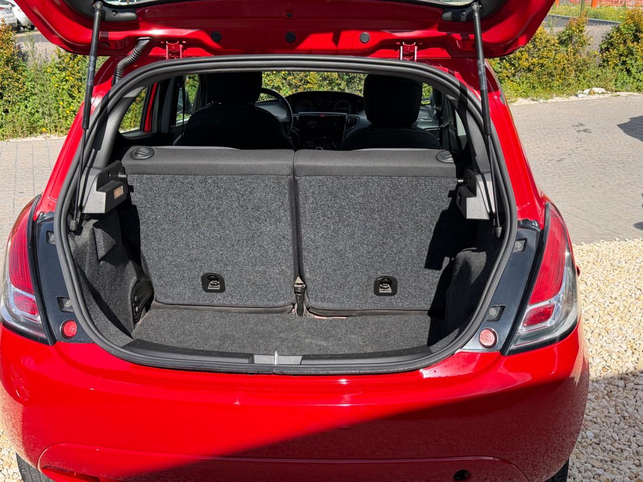 Lancia Ypsilon 1.3 MJT 16V 95 CV 5 porte Euro 6