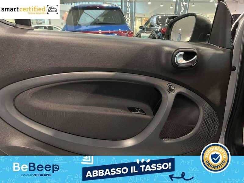 smart fortwo EQ MATTRUNNER 22KW