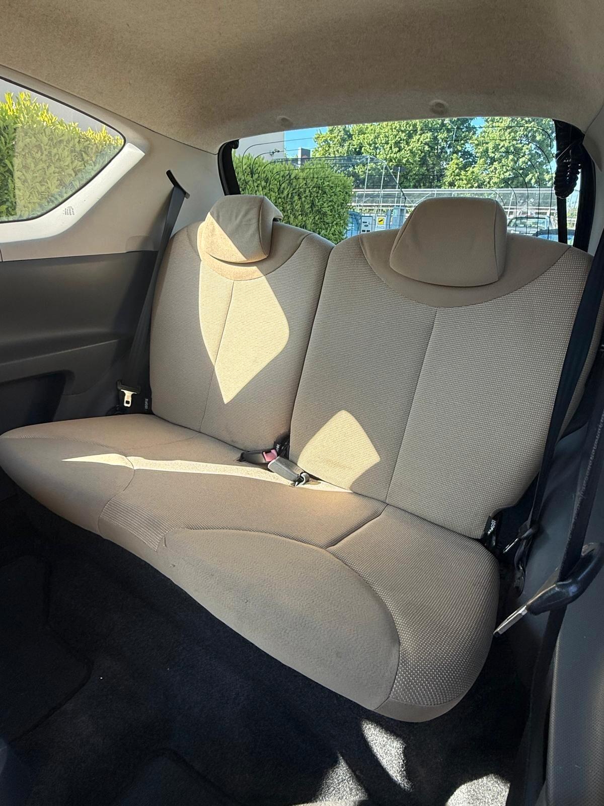 Peugeot 107 1.0 68CV Sweet Years