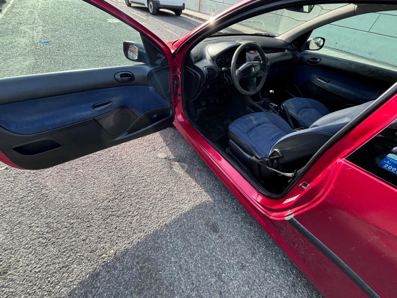 Peugeot 206 1.1 3p. XR