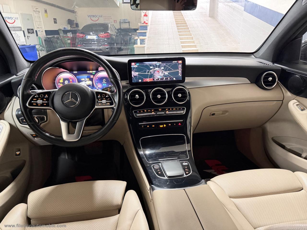 MERCEDES-BENZ GLC 300 de 4M Plug-in hyb. Coupé Sport PELLE - FARI LED FULL!!