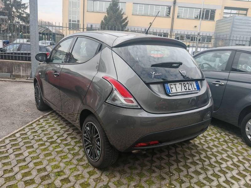 Lancia Ypsilon 1.2 69 CV 5 porte GPL Ecochic Elefantino Blu