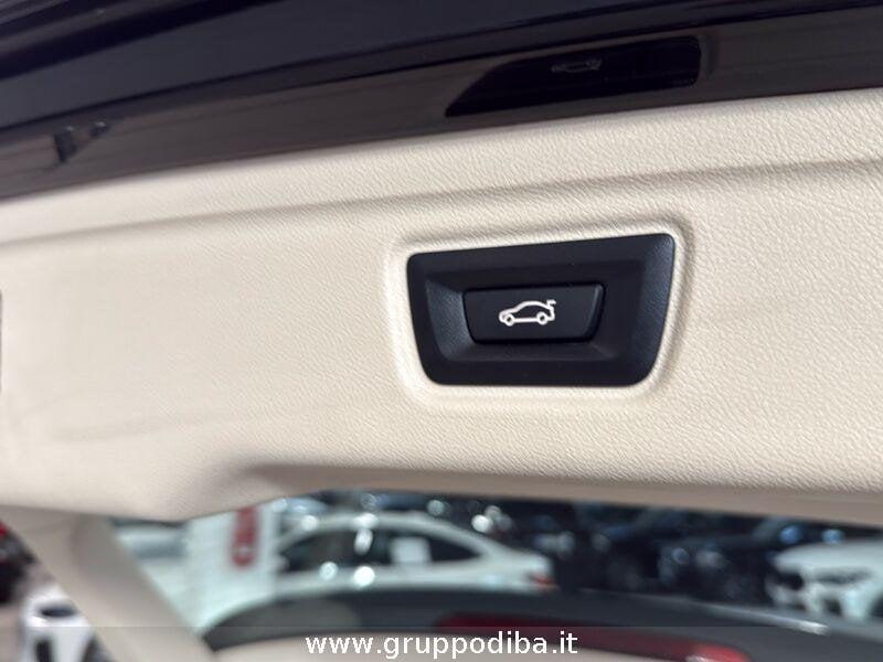 BMW Serie 3 G21 2019 Touring Diese 320d Touring mhev 48V Luxury auto