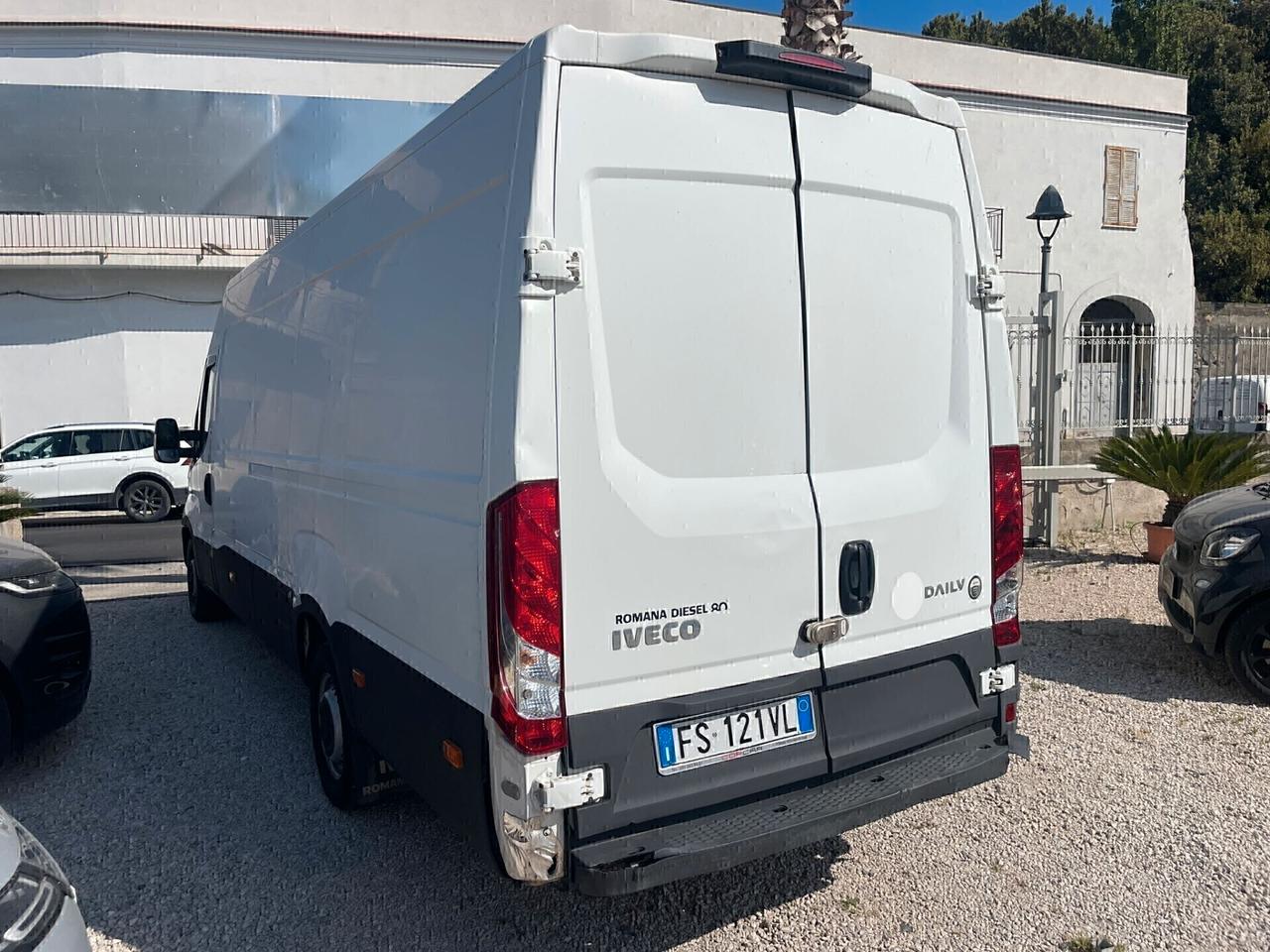 Iveco Daily 35S14 2.3 HPT PL-DC Cabinato 2018