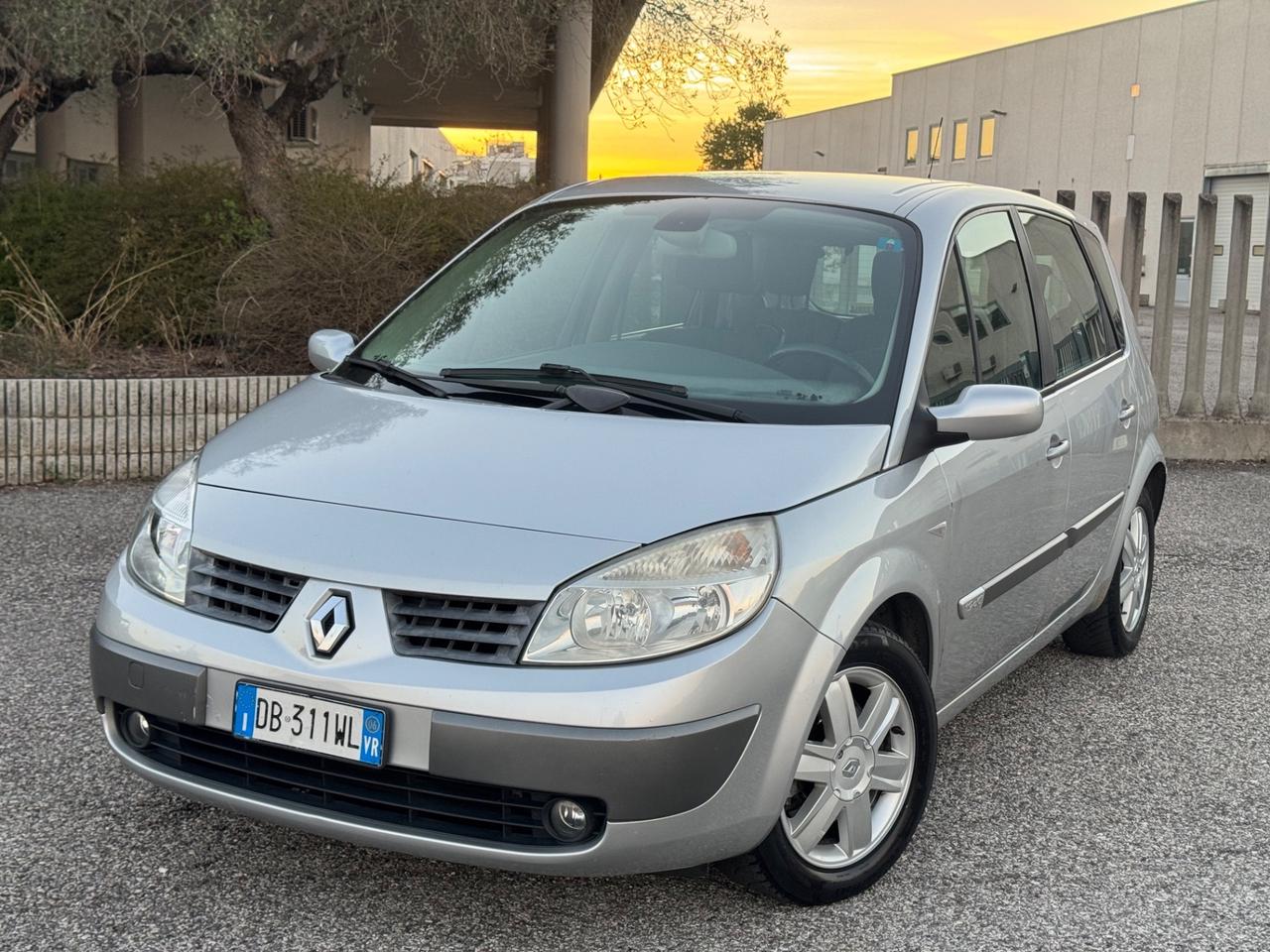 Renault Scenic 1.9 dCi 131cv