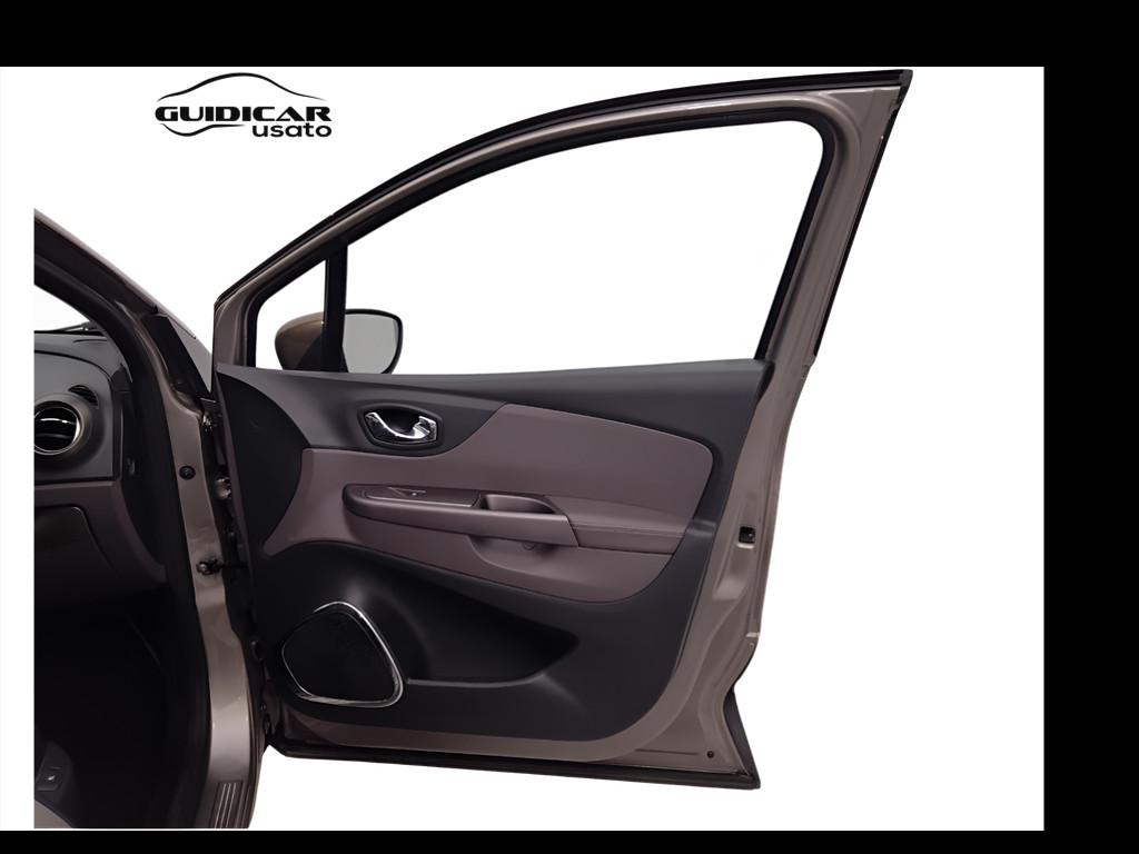 RENAULT Captur I 2013 - Captur 1.5 dci Iconic 90cv edc