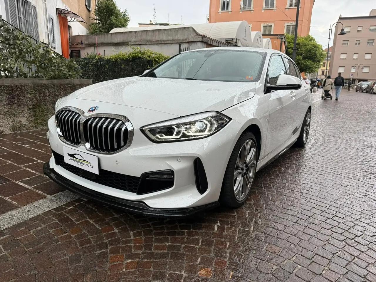 Bmw 116 116d 5p. Msport