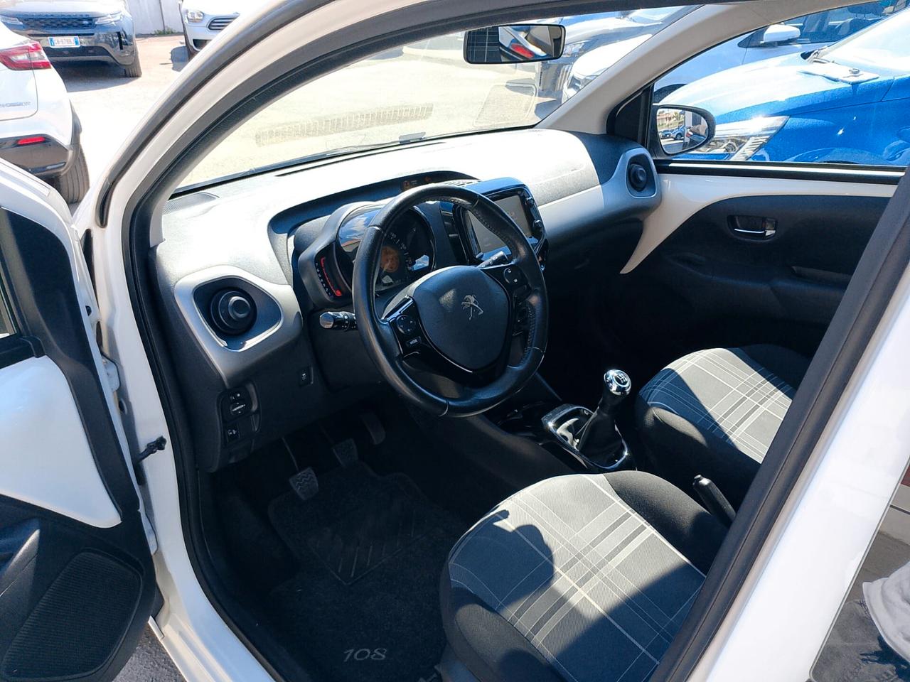 Peugeot 108 VTi 68 5 porte Allure TOP!