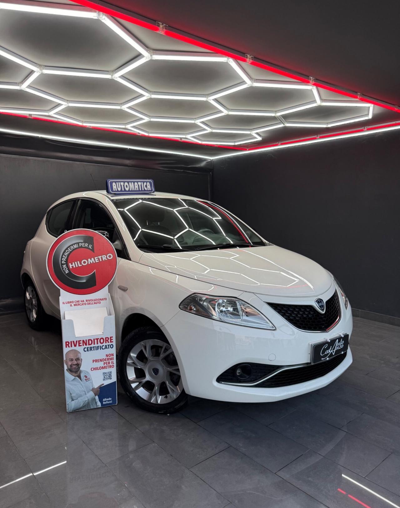 Lancia Ypsilon 0.9 Benzina 85 CV Platinum AUTOMATICA