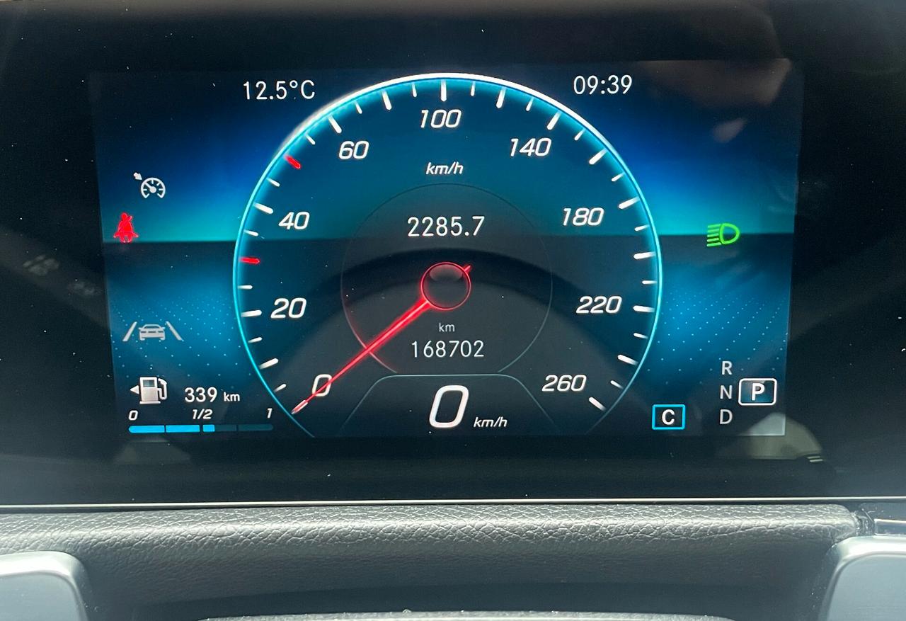 Mercedes-benz GLB 180 d Automatic Business Extra