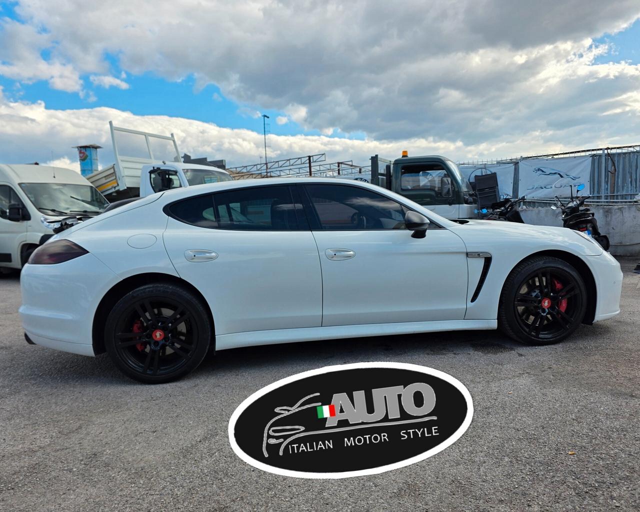 Porsche Panamera 4.8 Turbo