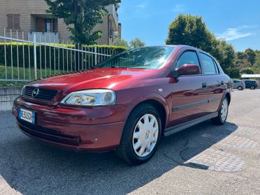 Opel Astra 1.4i 16V cat 5 porte Club adatta a neopatentati