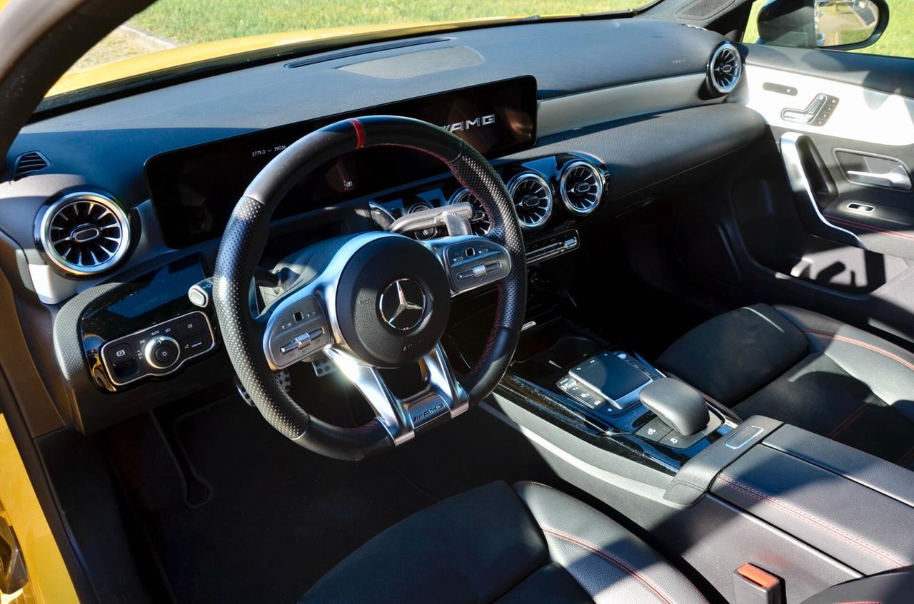 MERCEDES-BENZ A35 AMG 4MATIC 306cv AUTO, UFF ITALIANA, SERVICE MERCEDES, TETTO, MULTIBEAM, RETROCAMERA, LUCI 64 COLORI, 19", PERMUTE