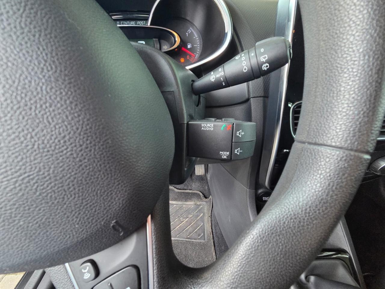 Renault Clio dCi 8V 90 CV 5 porte Moschino Zen