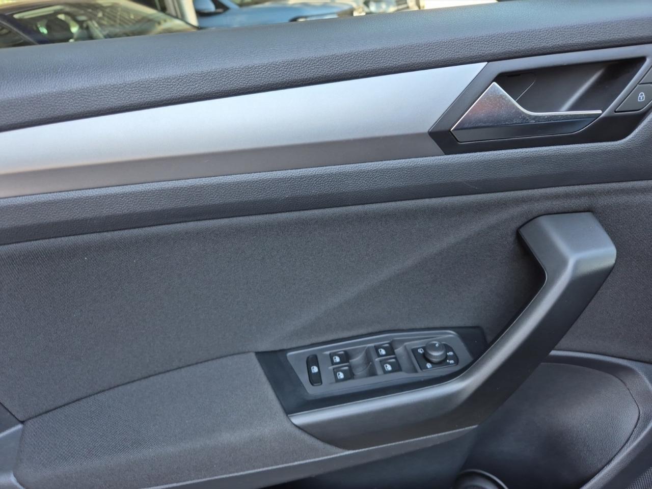 Volkswagen T-Roc 1.0 tsi life 110cv