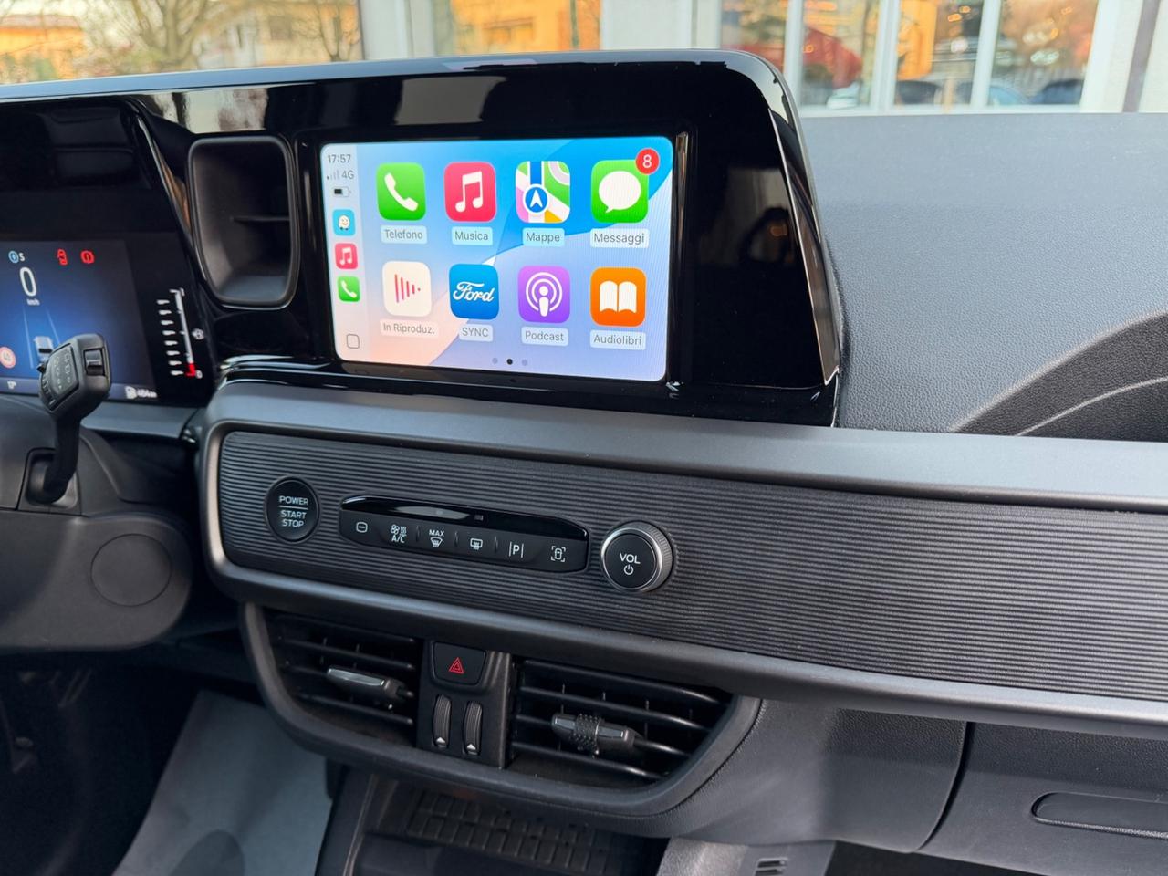 Ford Tourneo Courier 1.0 EcoBoost Powershift Active